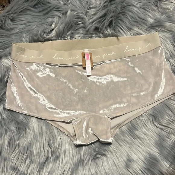NWT Victoria’s Secret PINK soft / ivory velvet boycut panties sz XL - Picture 1 of 1
